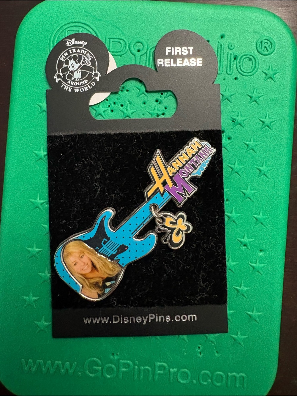 Disney Hannah Montana butterfly Guitar Pin 2009 Disneyland